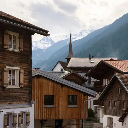 Casa Pasch - Boutique In Cumpadials Bed & Breakfast