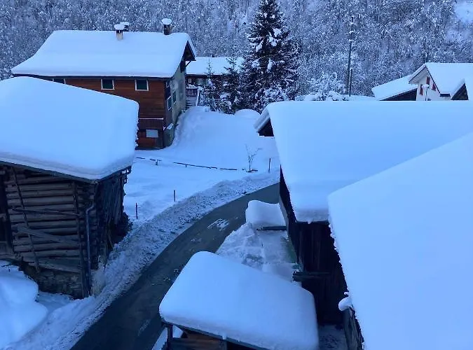 Casa Pasch - Boutique In Cumpadials 3* Sumvitg