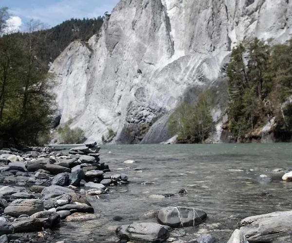 Alojamento de Acomodação e Pequeno-almoço Casa Pasch - Boutique In Cumpadials 3*