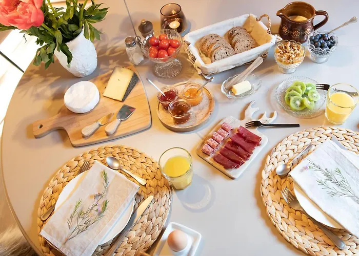 Casa Pasch - Boutique In Cumpadials Frühstückspension Sumvitg