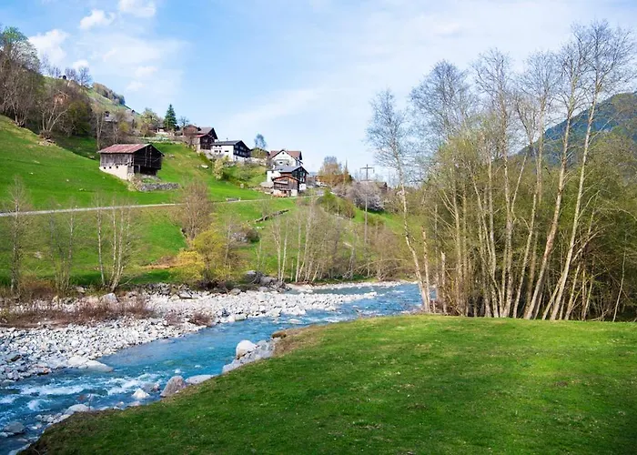 Casa Pasch - Boutique In Cumpadials Frühstückspension