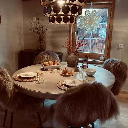 Casa Pasch - Boutique In Cumpadials Oda ve Kahvaltı 3*