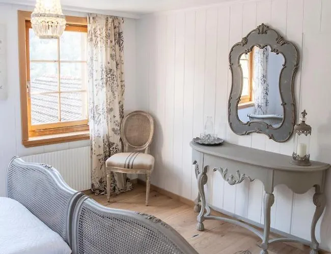 Casa Pasch - Boutique In Cumpadials فندق مبيت وإفطار 3*