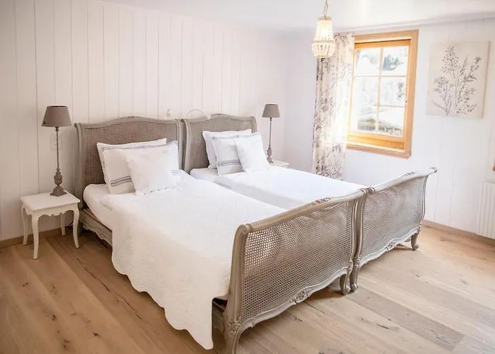 فندق مبيت وإفطار Casa Pasch - Boutique In Cumpadials 3*