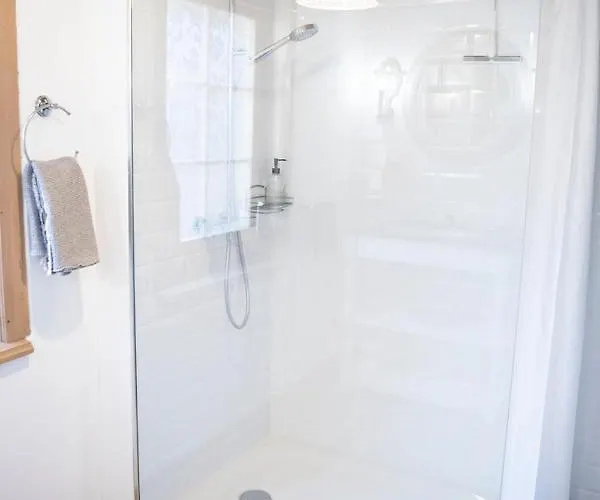 فندق مبيت وإفطار Casa Pasch - Boutique In Cumpadials Sumvitg