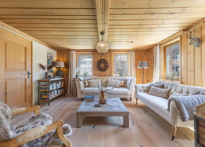 Casa Pasch - Boutique In Cumpadials فندق مبيت وإفطار 3*